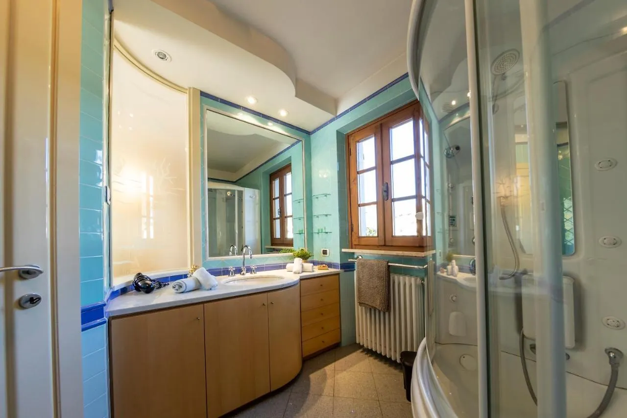 La Stagione Dell'Arte B&B Stiava 0*,